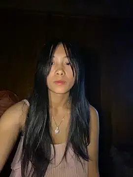 Live webcam thumbnail of LylyOx9 from . Watch my show!