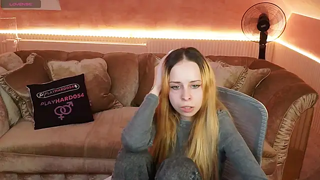 luchi_sun - Luchi_Sun's free webcam - UK Sex Cams