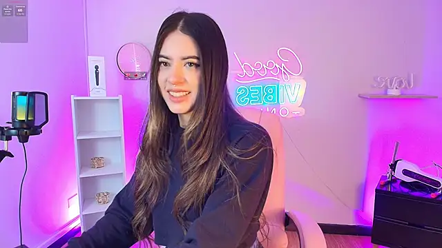 alice_vixen - Alice_Vixen's free webcam - UK Sex Cams