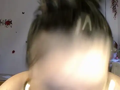 andreea2011 from StripChat is Freechat