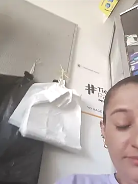 Webcam Model (Titiss8921)  is live.Free join now!