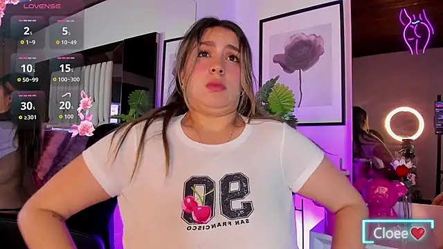 cloee_rainbow1 - Cloee_Rainbow1's free webcam