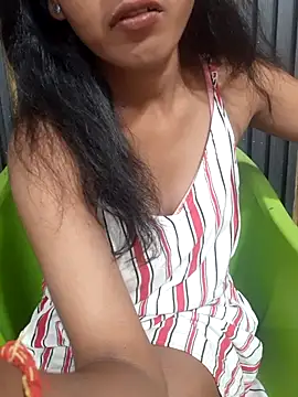 Webcam Model (Navya67)  is live.Free join now!