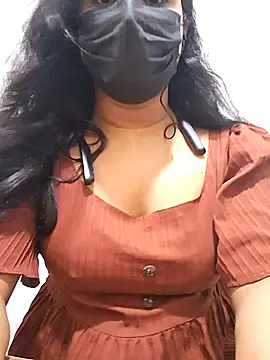 beautygirl_sara (F young) - Ass hole show with toys 🥰