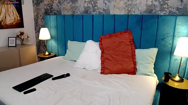 lisacroft - LisaCroft's free webcam - UK Sex Cams