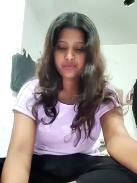 Webcam Model (karina_0099)  is live.Free join now!