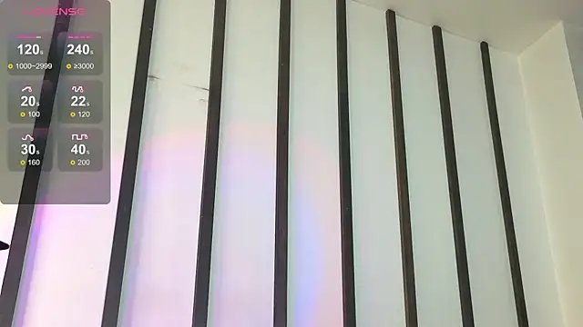 rosestatham live cam screenshot female on Ufotopia – Live Cams & Video Chat Community