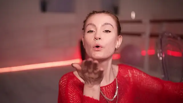 _arigins_ live cam screenshot females on Squirt Show – Wet & Wild Live Cams