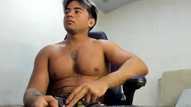 bellion_grant - Bellion_grant's free webcam - UK Sex Cams