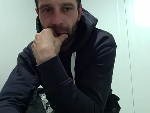 serjdj90 (Ask my age) - DONATE