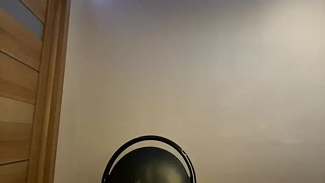  AnikaGoston chat room