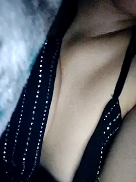 Webcam Model (EngravedCecropia)  is live.Free join now!