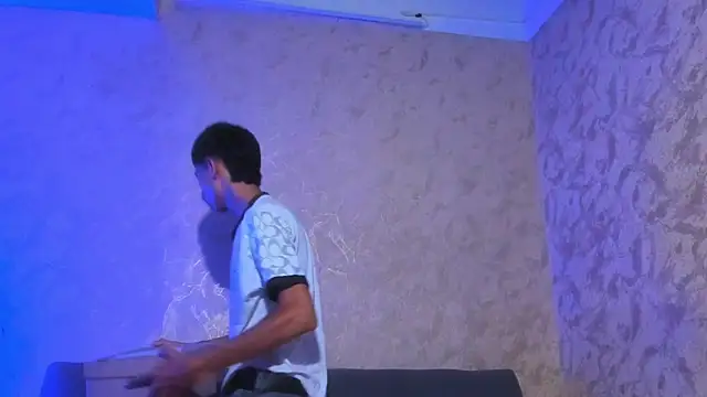 lucian_davii live cam screenshot male on Squirt Show – Wet & Wild Live Cams