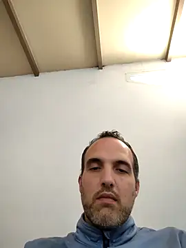 leon3875 (Ask my age) - Explosión de semen