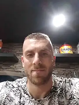 trainwithme (M young) - Show my dick at work!