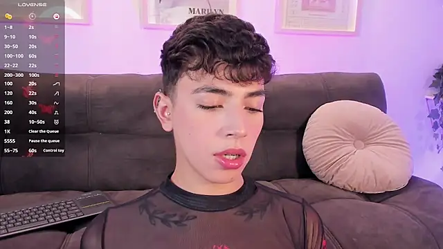 evan_voss (M twink) - put your fingers in my ass daddy