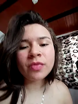  Isa-Acosta chat room