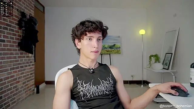 boream (M young) - I'm going to take off your shorts.