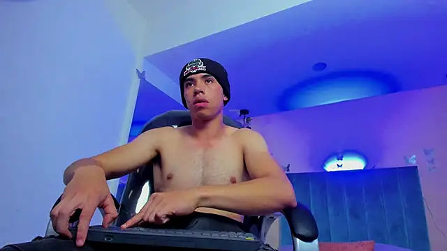 muscle_scott - Muscle_Scott's free webcam - UK Sex Cams