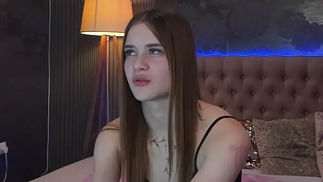 luisaclover - LuisaClover's free webcam - UK Sex Cams