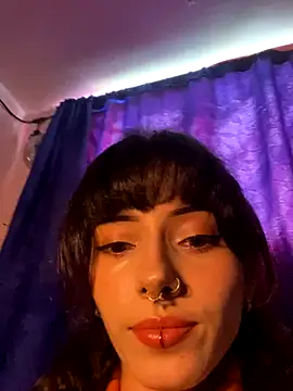 LiliJones_ live cam screenshot female from Colombia on TokenKeno — Tip, Play & Watch Live Cams