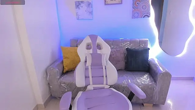 Charlotte_cowell_sub1_