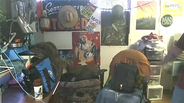 clouddadddyyy420 (M young) - Yeet yeet