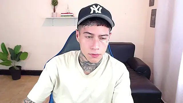 setthomas (M young) - Cumshow or Cum pvt 333