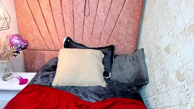 Issa_Milf__'s Thumb Image