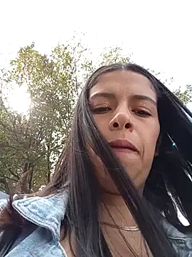 nathaly_12 - Nathaly_12's free webcam - UK Sex Cams