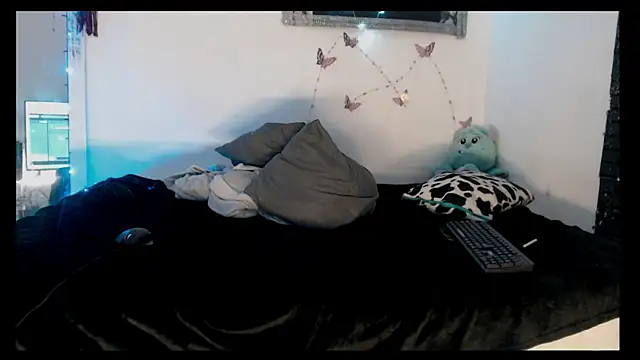 Yuki_mil live cam screenshot male on Home.Pink — Cozy Live Cams & Chat