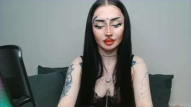 alisa_tattoogirl1