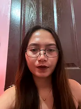 pinayscarlet - Pinayscarlet's free webcam - UK Sex Cams