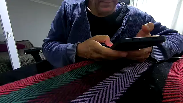 alphandre - ALPHANDRE's free webcam - UK Sex Cams