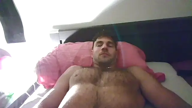 alpha-hunk - Alpha-hunk's free webcam - UK Sex Cams