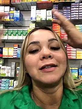 imoly_ (F milf) - Me Masturbar no Banheiro da Farmacia