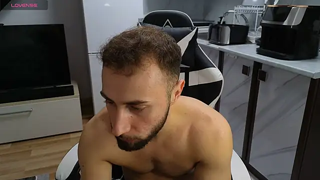 ryanstorm_ - RyanStorm_'s free webcam - UK Sex Cams