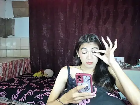 ursexykittykat_xx (T teen) - cuminpublic