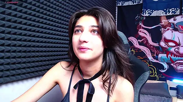 elfy_rare_ - Elfy_Rare_'s free webcam