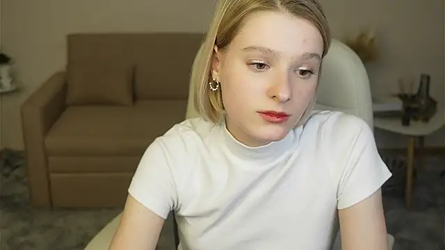 evitamull - EvitaMull's free webcam - UK Sex Cams