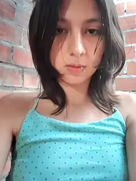 maiden-hot (F teen) - Naked and finger in ass