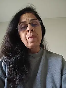  NakedMILFx chat room