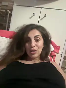 emaskyes - EmaSkyes's free webcam - UK Sex Cams