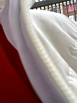 pamelajonsom_ (F young) - fingering sho ass x 10 min 😻