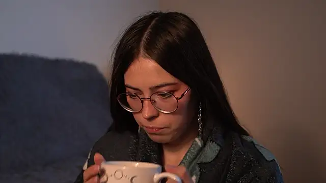 ywixos - Ywixos's free webcam - UK Sex Cams