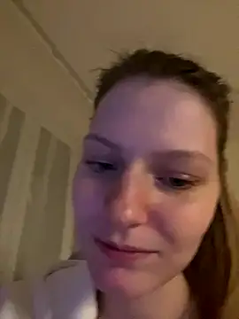 maryhiggins (F young) - Anal 2 fingers