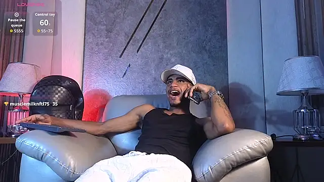  AaronCruz_ chat room