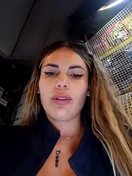 cata_city1106 (F young) - Show titis public🍒😋😏