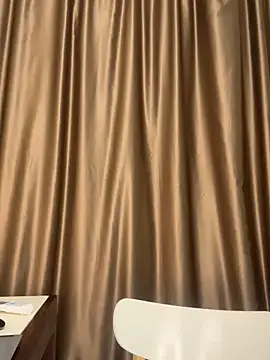 polli_kiss (F young) - 30 spanks +3 min.contr