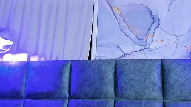 melaniieroux - MelaniieRoux's free webcam - UK Sex Cams